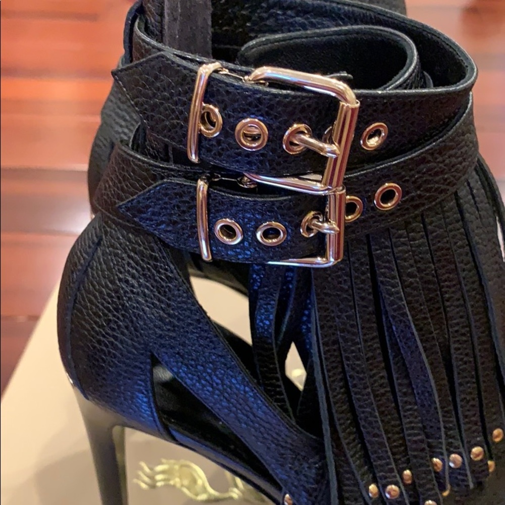 Burberry boots - Picture 6 of 11